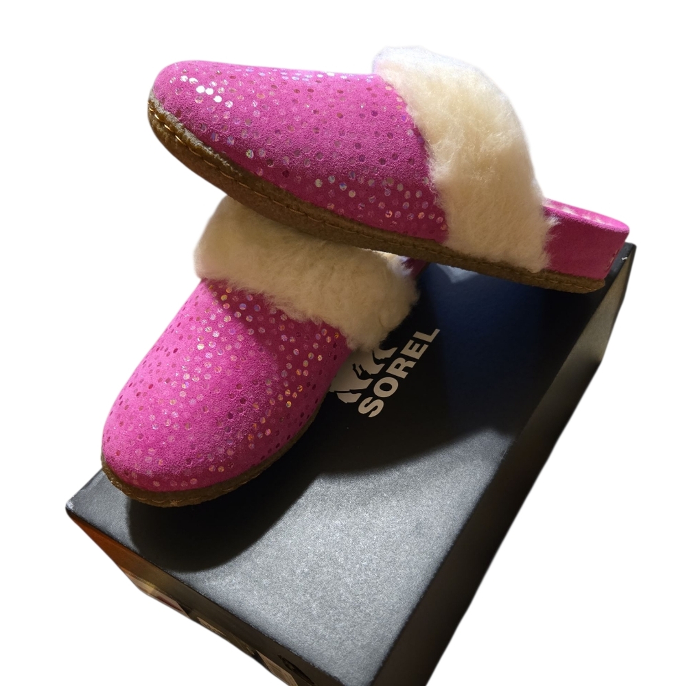 NWT Sorel Girls' Nakiska Slide II Slippers